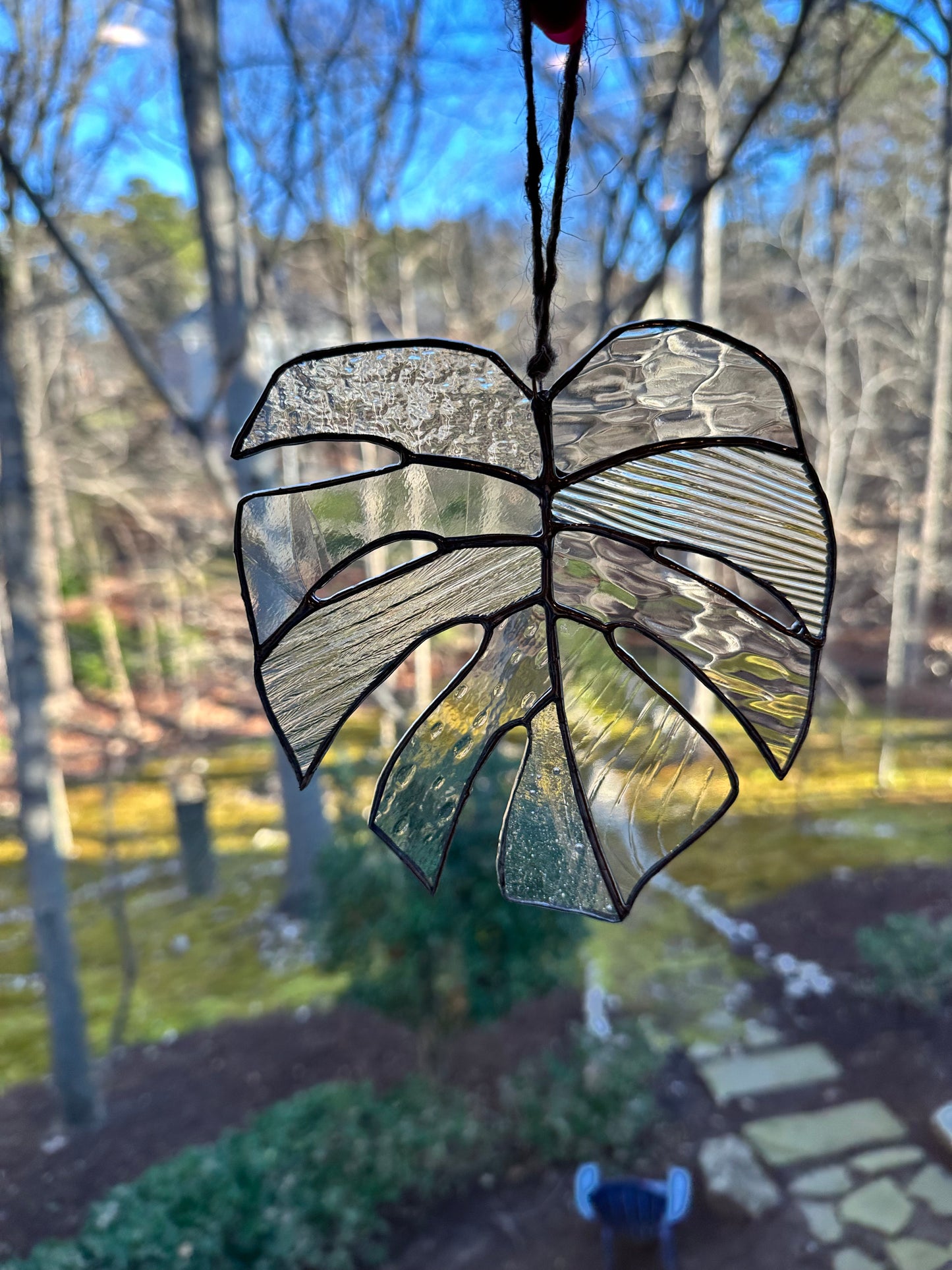 Medium Stained Glass Monstera - Clear Textured